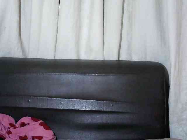 Pussy01lips Live Webcam on BongaCams