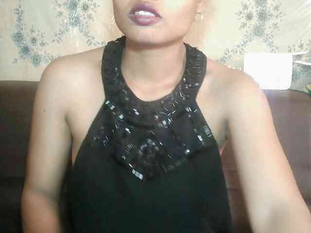 Pussy01lips webcam