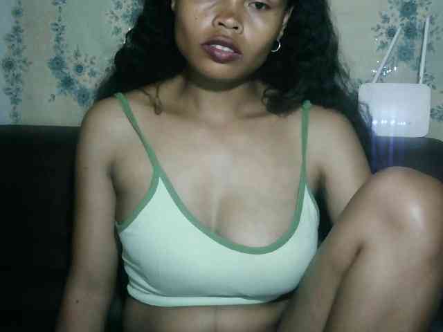 Pussy01lips webcam