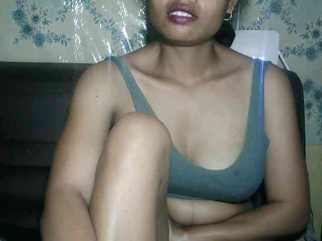 Pussy01lips webcam
