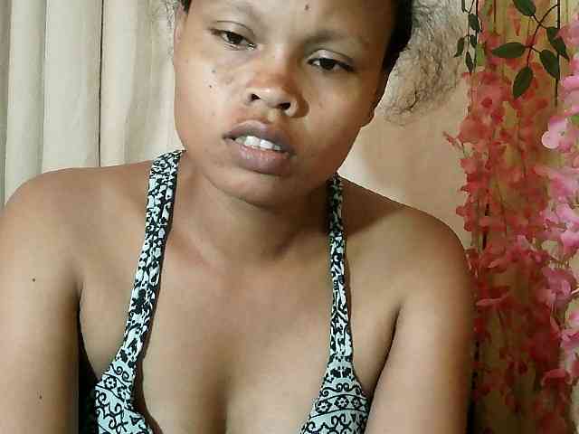 Pussy01lips Live Webcam on BongaCams