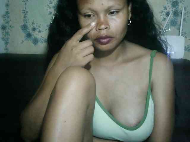 Pussy01lips webcam