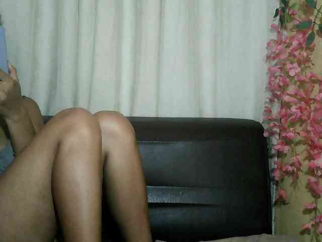 Pussy01lips Live Webcam on BongaCams