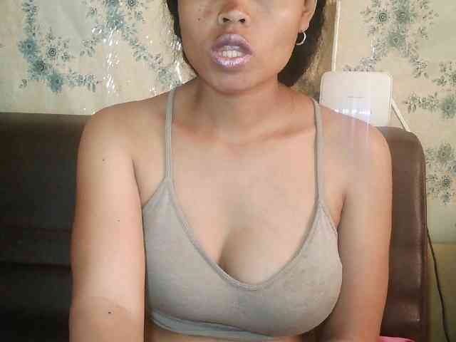 Pussy01lips webcam