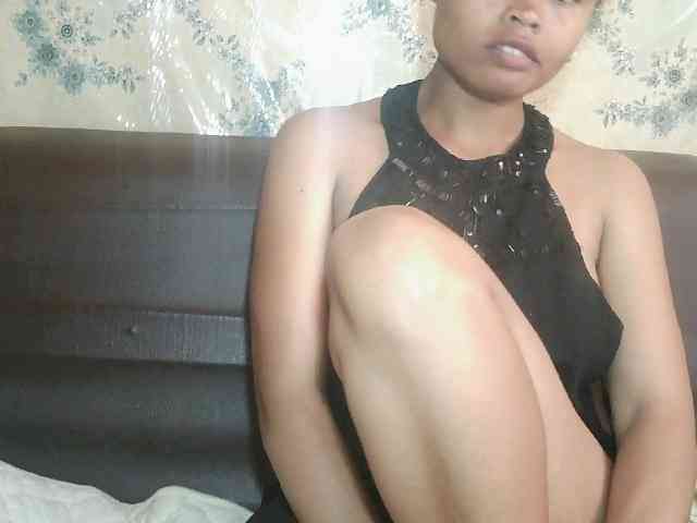 Pussy01lips webcam