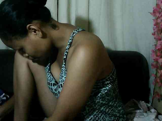 Pussy01lips Live Webcam on BongaCams