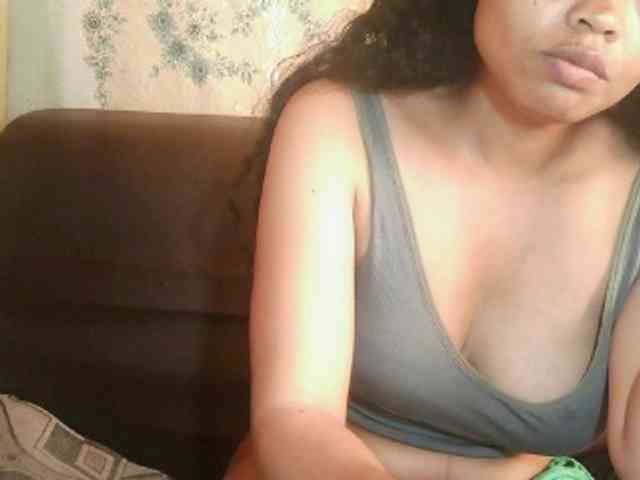Pussy01lips webcam