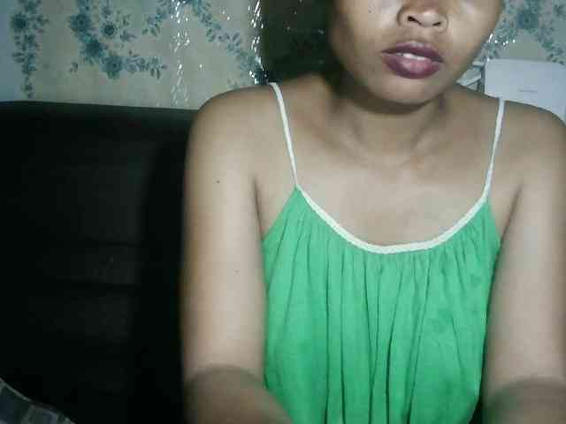 Pussy01lips webcam