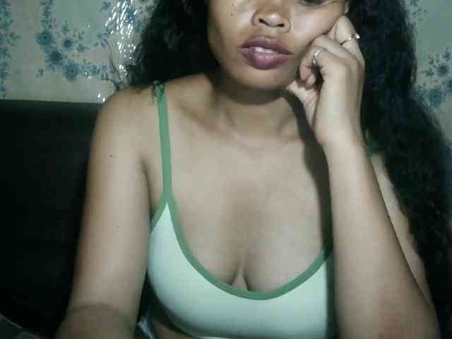 Pussy01lips webcam