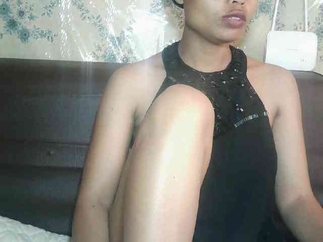 Pussy01lips webcam