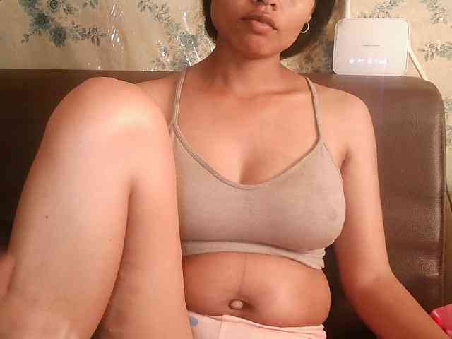 Pussy01lips webcam