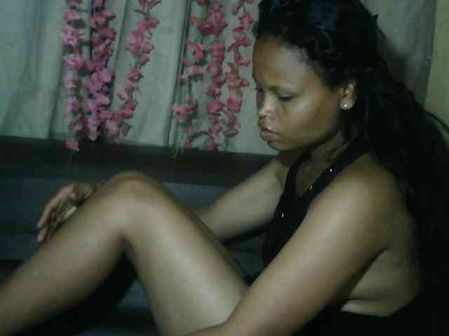 Pussy01lips Live Webcam on BongaCams