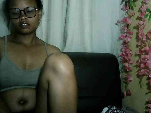 Pussy01lips Live Webcam on BongaCams