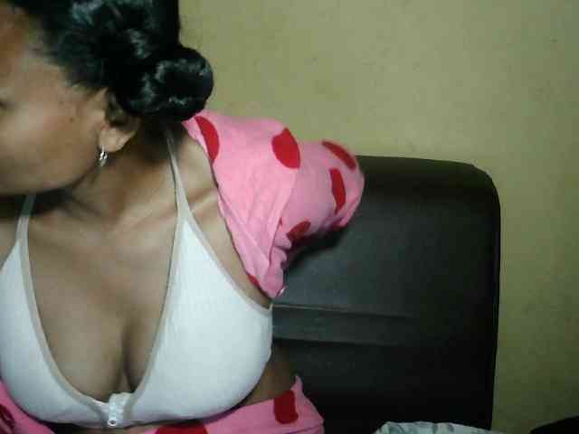Pussy01lips webcam