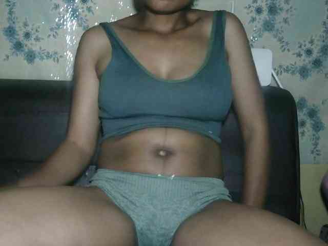 Pussy01lips webcam