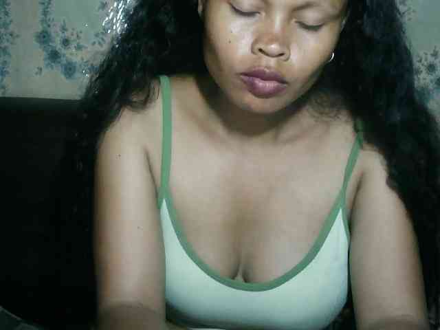 Pussy01lips webcam
