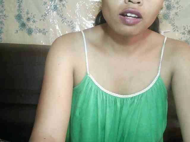 Pussy01lips webcam