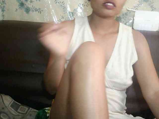 Pussy01lips webcam
