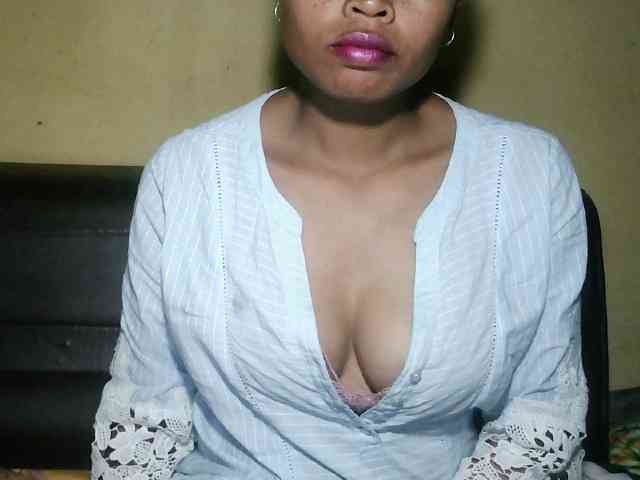 Pussy01lips webcam
