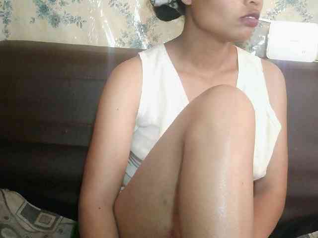 Pussy01lips webcam