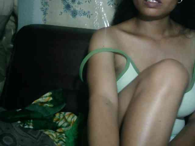 Pussy01lips webcam
