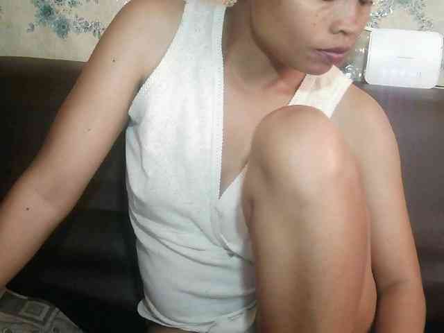 Pussy01lips webcam