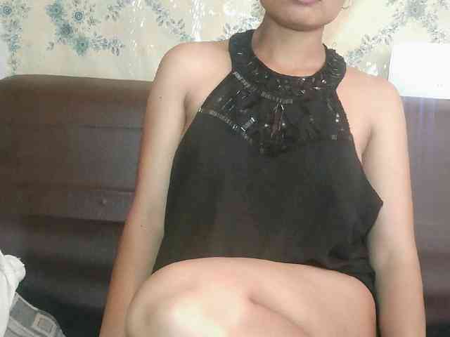 Pussy01lips webcam