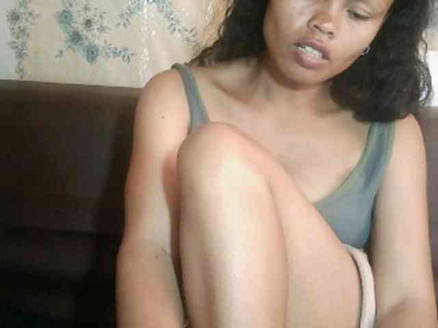 Pussy01lips webcam