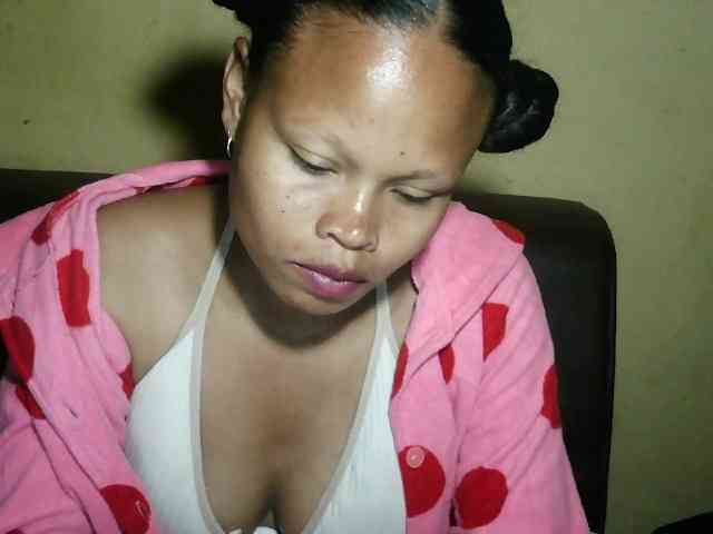 Pussy01lips webcam