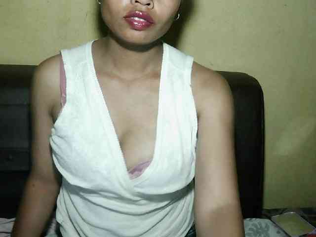Pussy01lips webcam
