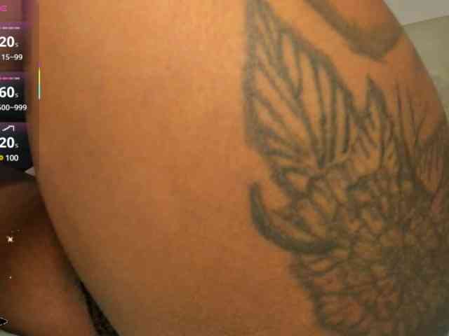 Lexxiiross webcam