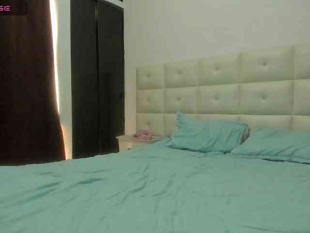 Lexxiiross webcam