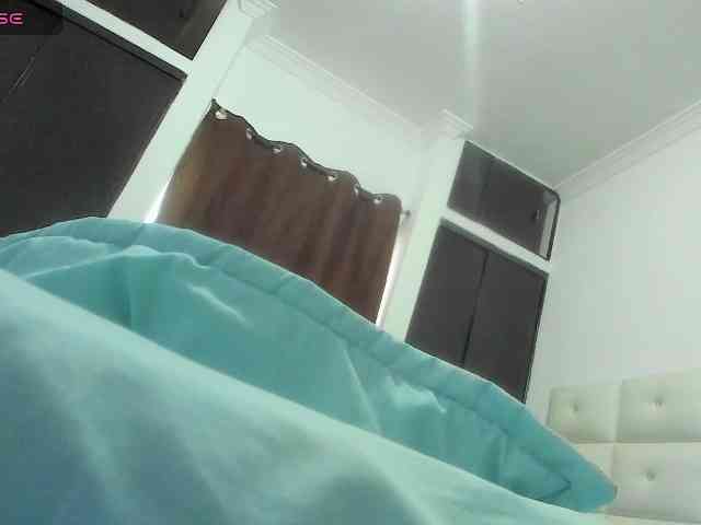 Lexxiiross webcam