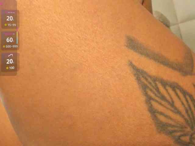 Lexxiiross webcam
