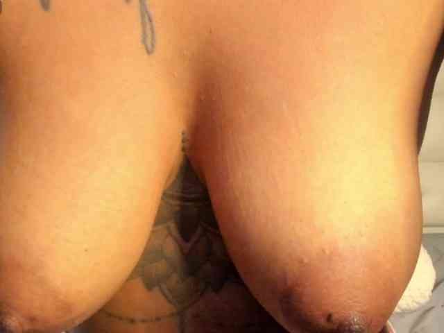 Lexxiiross webcam