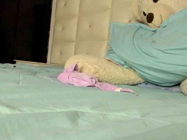 Lexxiiross webcam