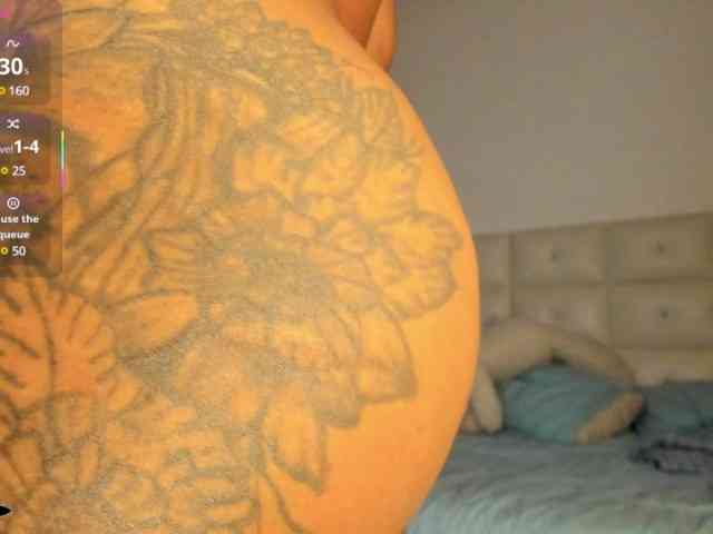 Lexxiiross webcam