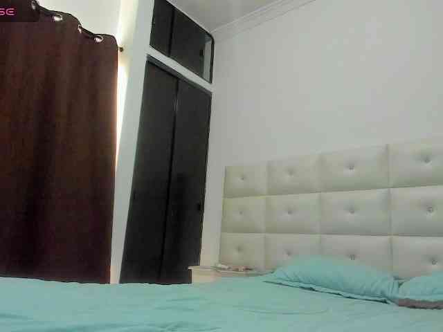 Lexxiiross webcam