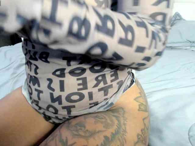 Lexxiiross webcam
