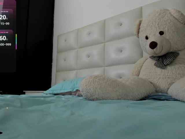Lexxiiross webcam