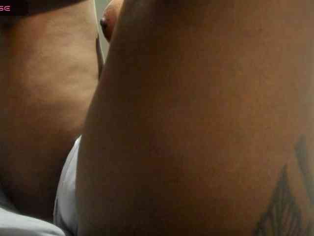 Lexxiiross webcam