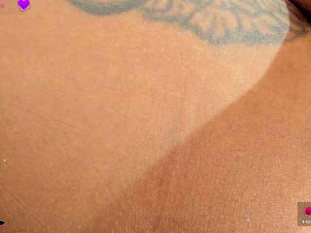 Lexxiiross webcam