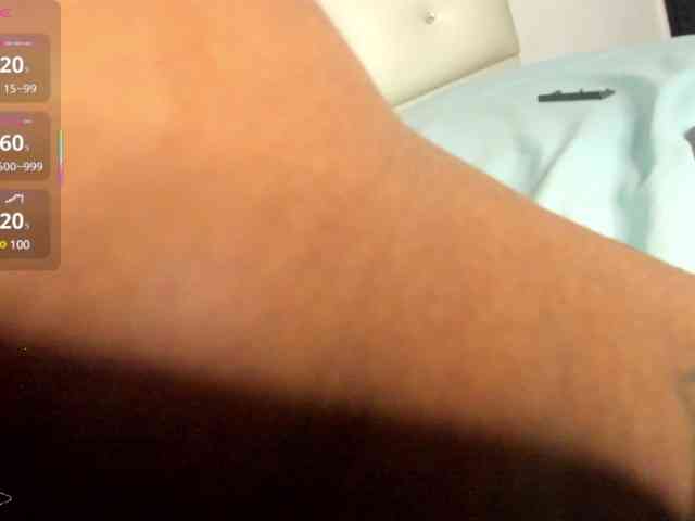 Lexxiiross webcam