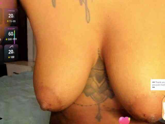 Lexxiiross webcam