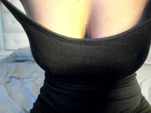 Lexxiiross webcam