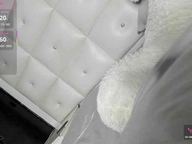 Lexxiiross webcam