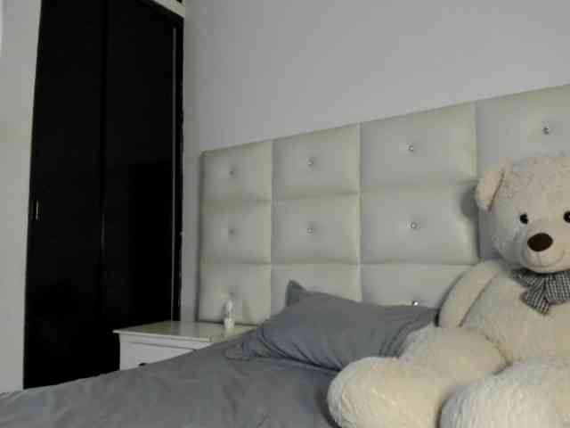 Lexxiiross webcam