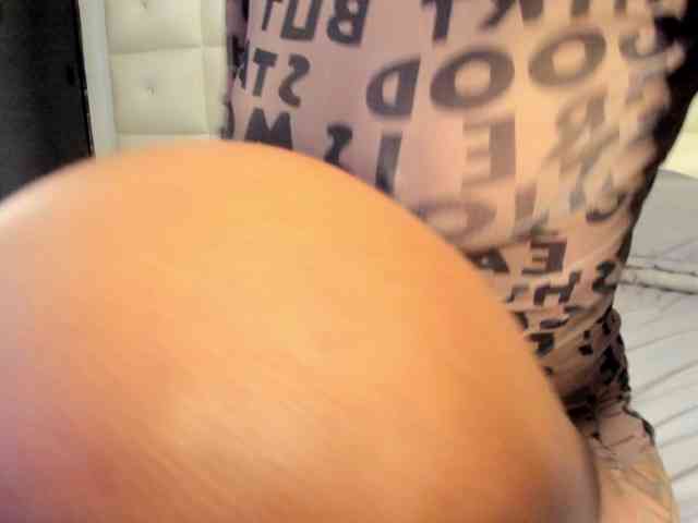 Lexxiiross webcam