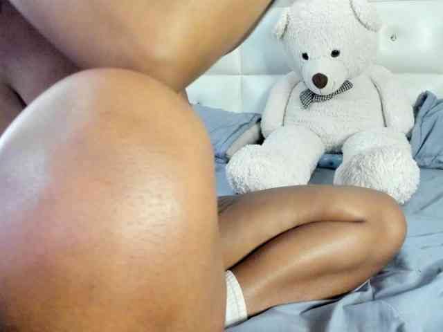 Lexxiiross webcam