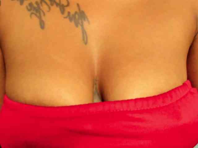 Lexxiiross webcam
